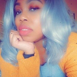 Meet your Posher, Tavia